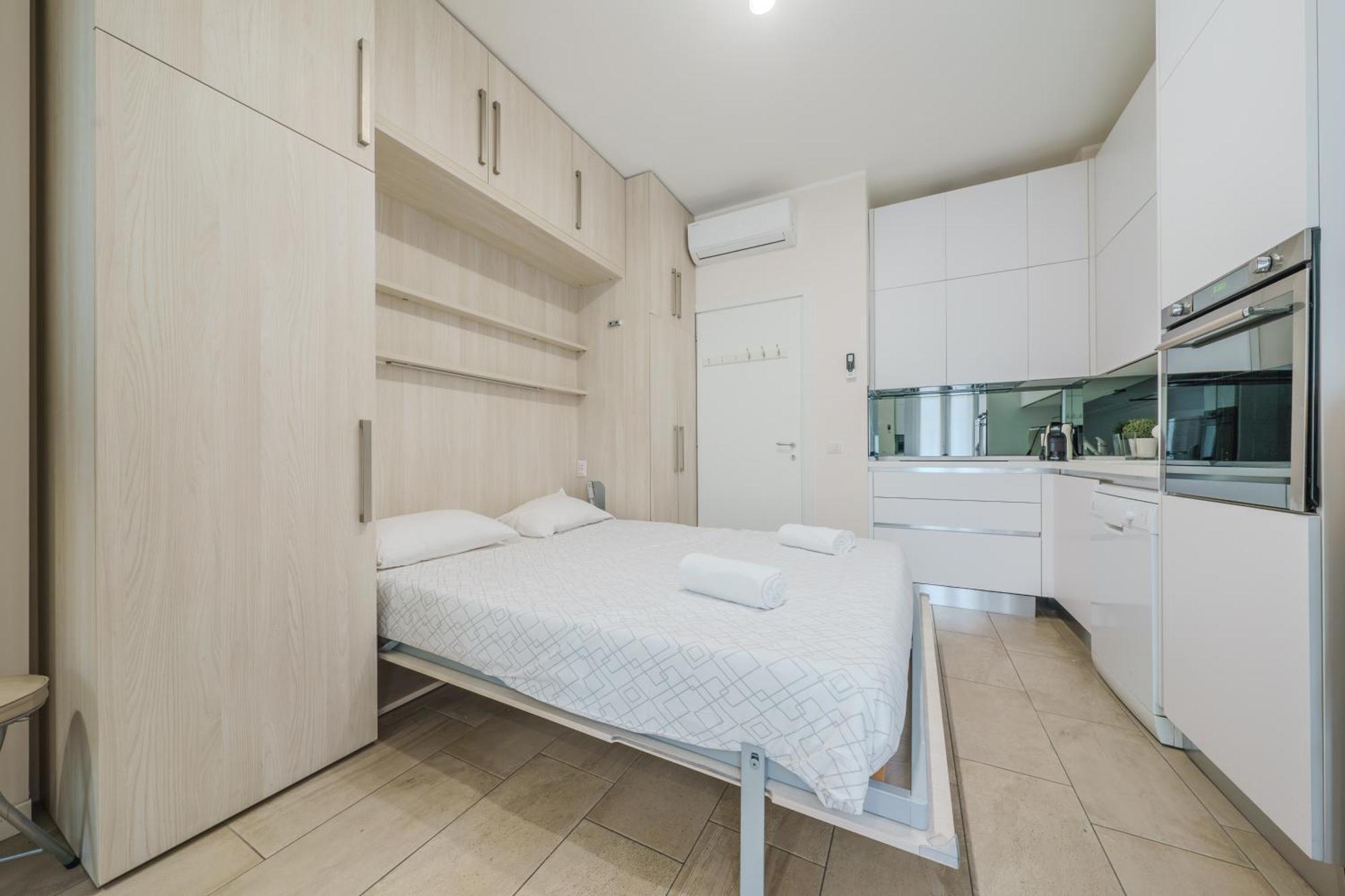 Cristel Apartment - 15 Min Da Milano Cormano Luaran gambar