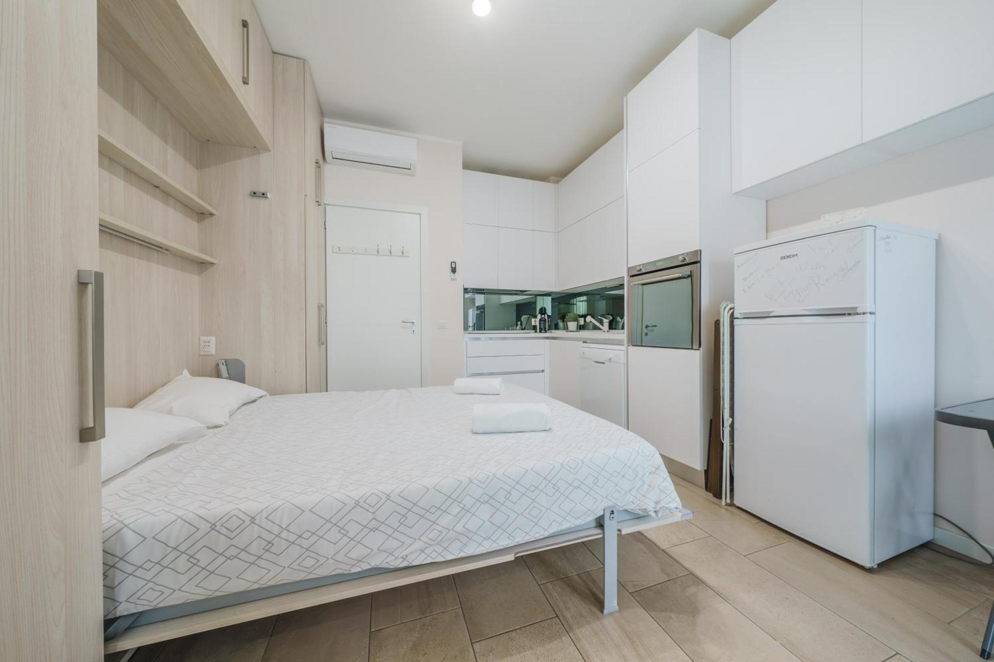 Cristel Apartment - 15 Min Da Milano Cormano Luaran gambar