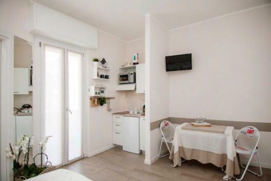 Cristel Apartment - 15 Min Da Milano Cormano Luaran gambar